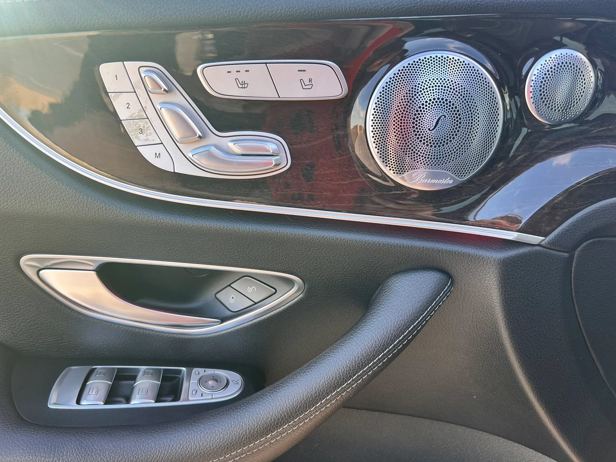 Used 2018 Mercedes-Benz E 400 Coupe w/ Premium 1 Package image 17