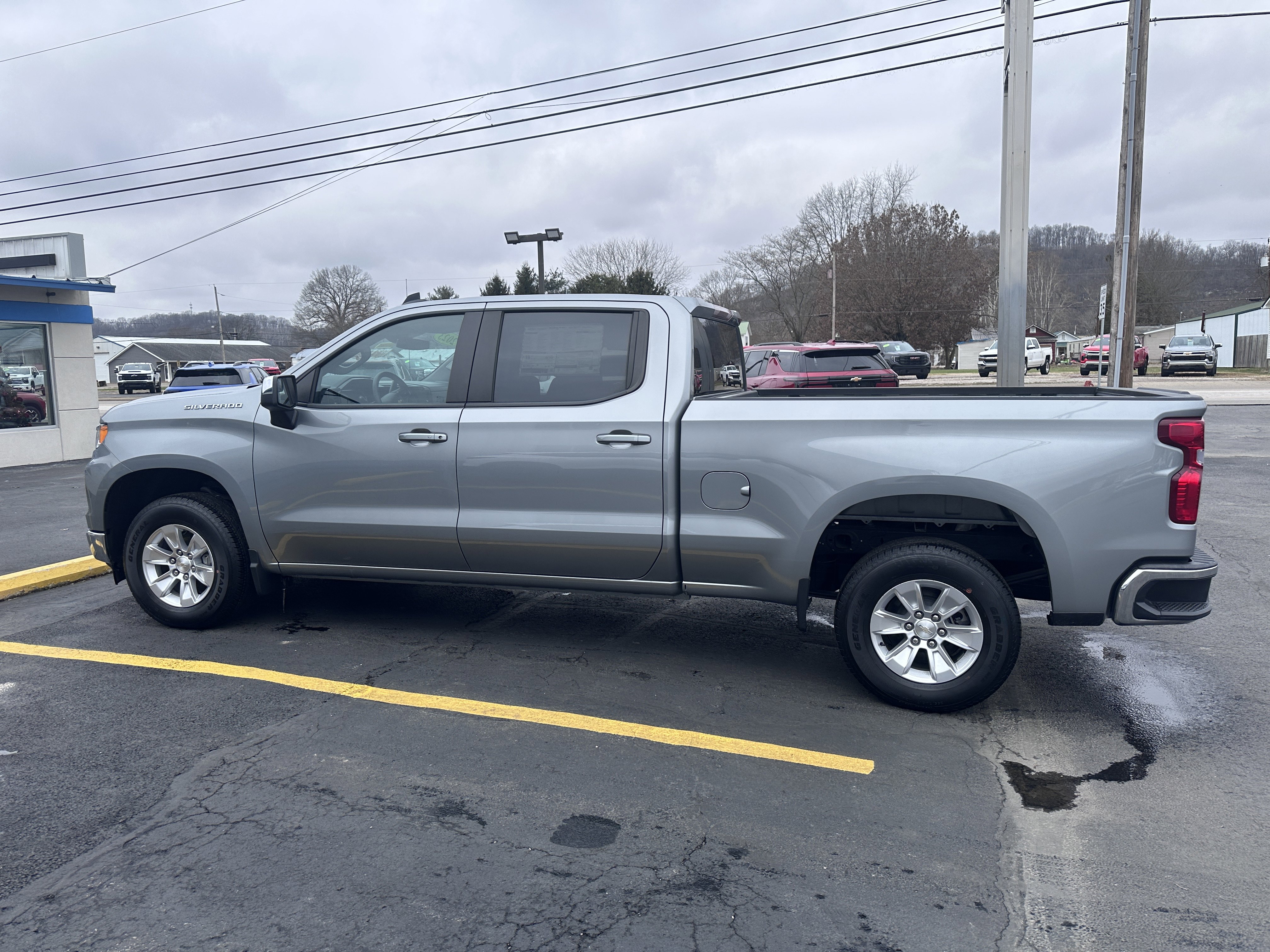 Used 2023 Chevrolet Silverado 1500 LT image 5