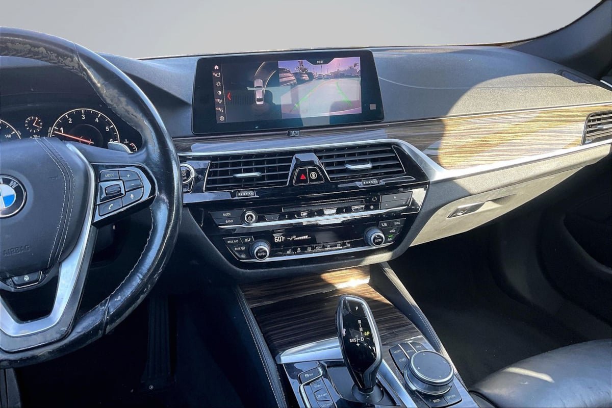 Used 2019 BMW 540i w/ Executive Package RWD image 6