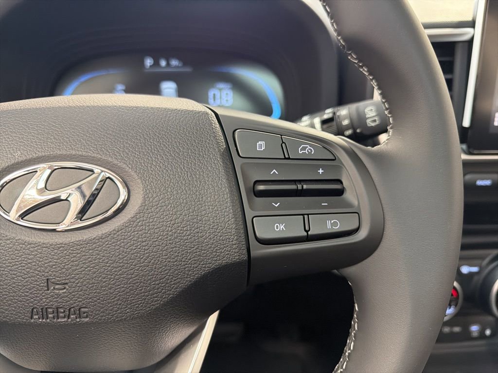 Used 2026 Hyundai Venue SEL FWD image 18