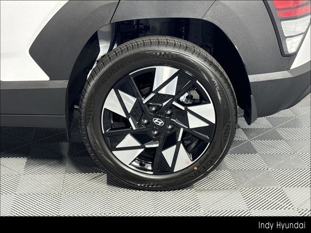 Certified 2025 Hyundai Kona SEL image 17