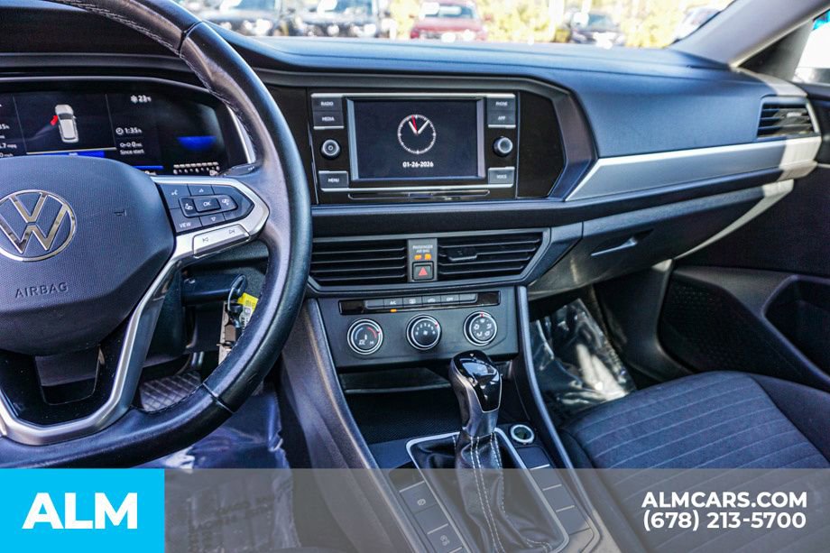 Used 2024 Volkswagen Jetta S image 32