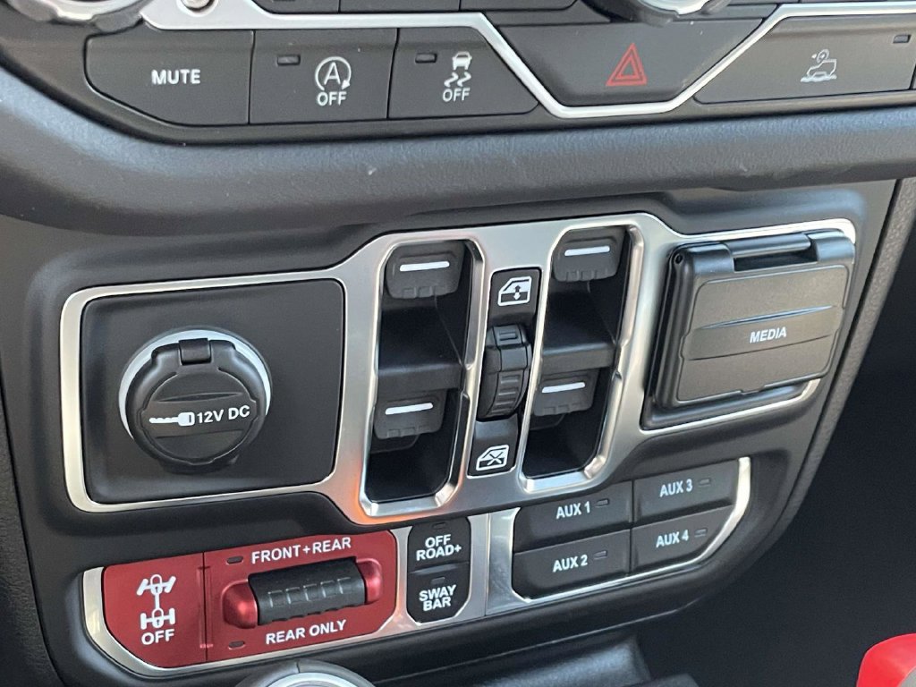 New 2027 Jeep Wrangler Unlimited Rubicon AWD/4WD image 38