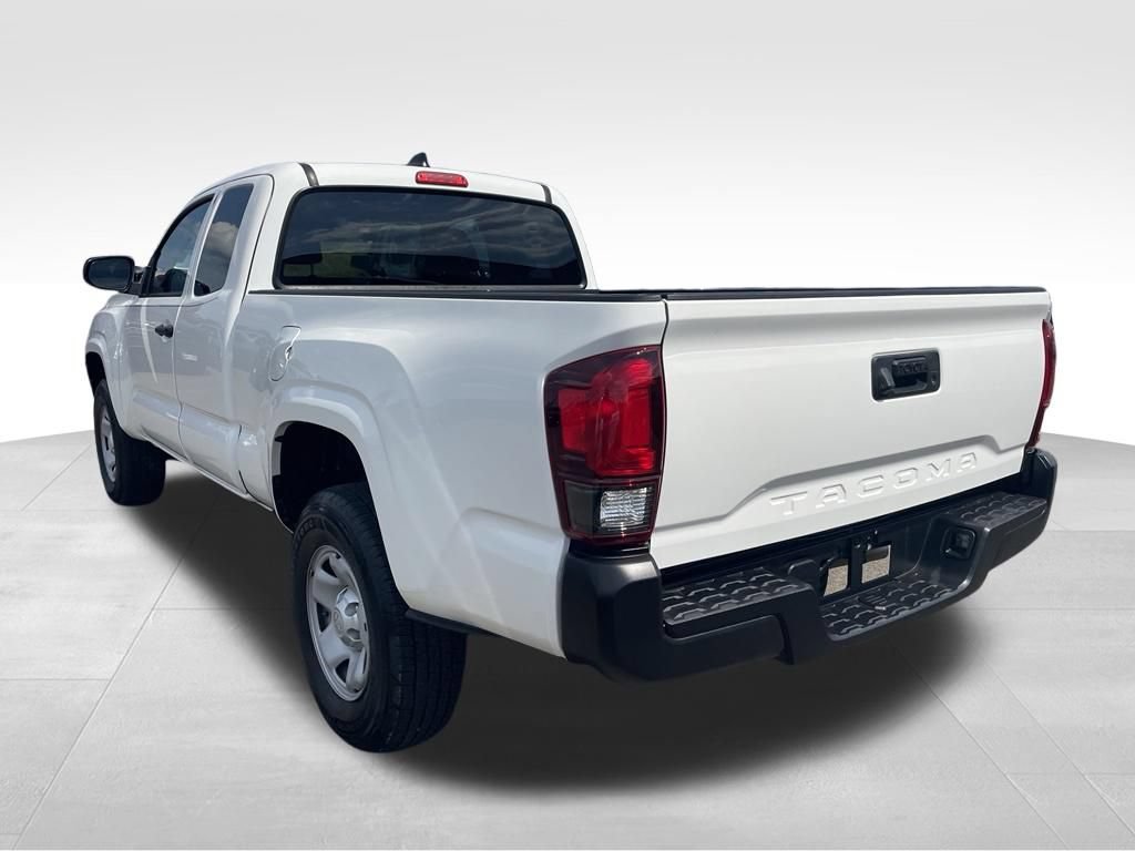 Used 2022 Toyota Tacoma SR RWD image 11