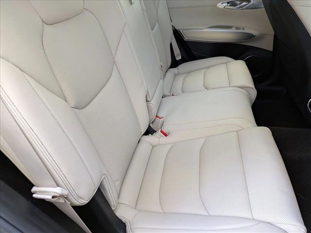 Used 2022 Genesis GV70 2.5T w/ Select Package image 18