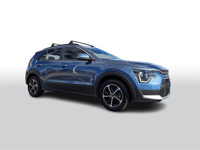 Certified 2025 Kia Niro EX image 2