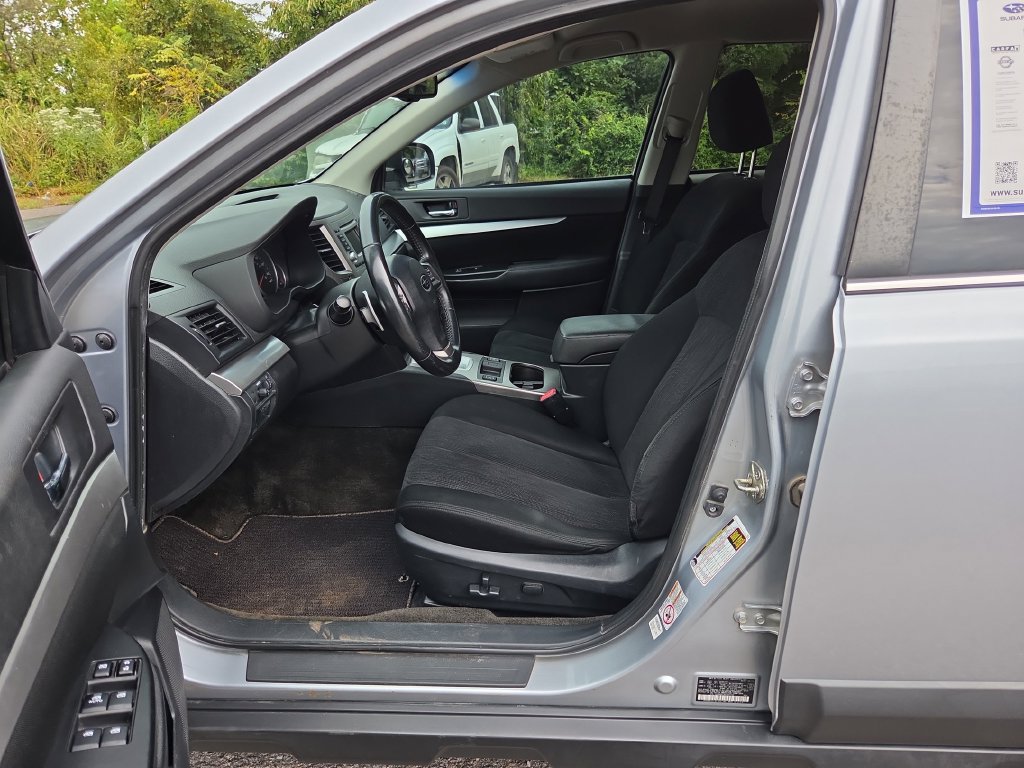 Used 2014 Subaru Outback 2.5i Premium w/ Popular Package #1A AWD/4WD image 16
