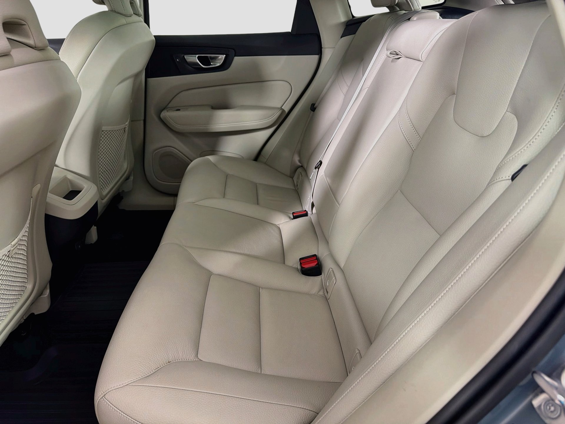 Certified 2024 Volvo XC60 B5 Core w/ Protection Package Premier AWD/4WD image 26