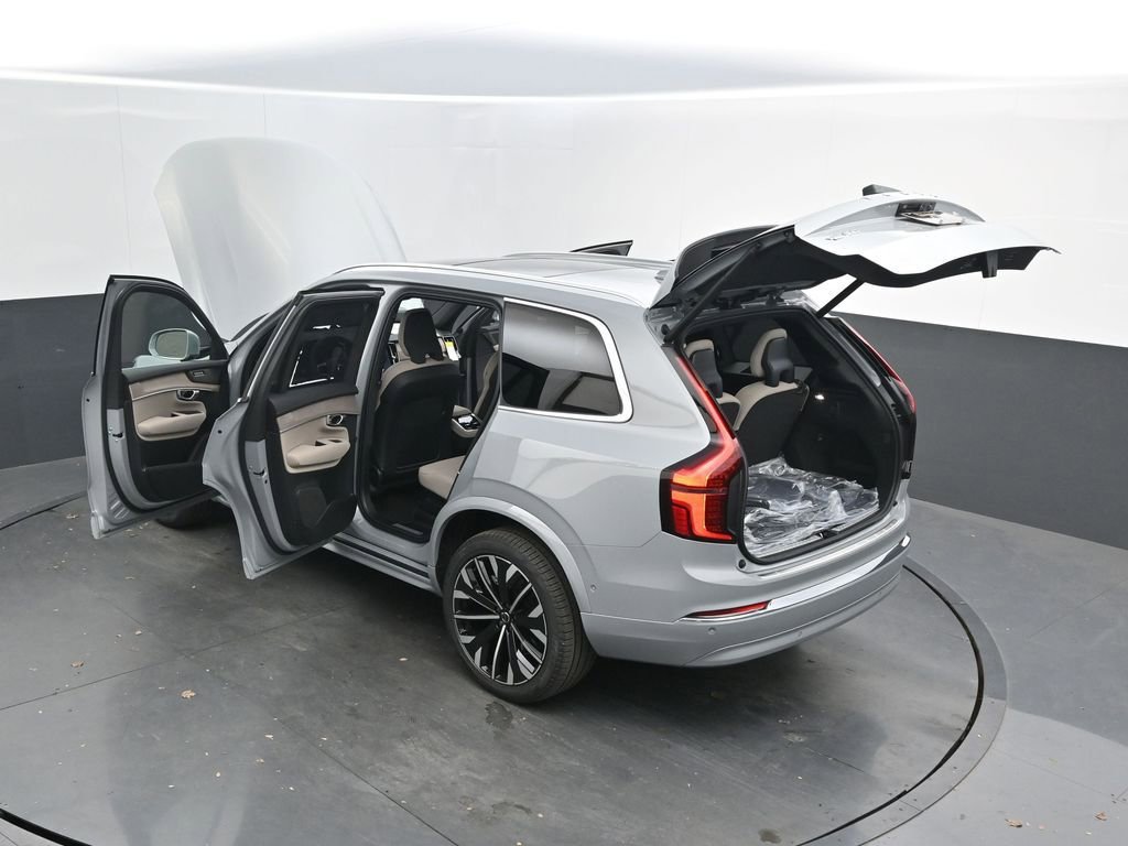 New 2026 Volvo XC90 B6 Plus w/ Protection Package Premier image 39