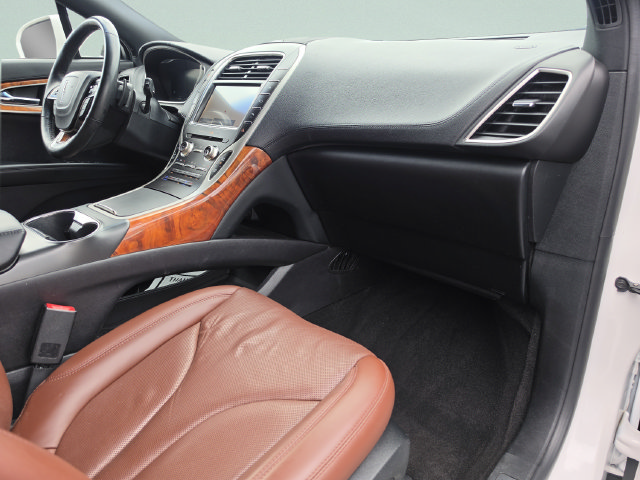 Used 2019 Lincoln Nautilus Reserve FWD image 22