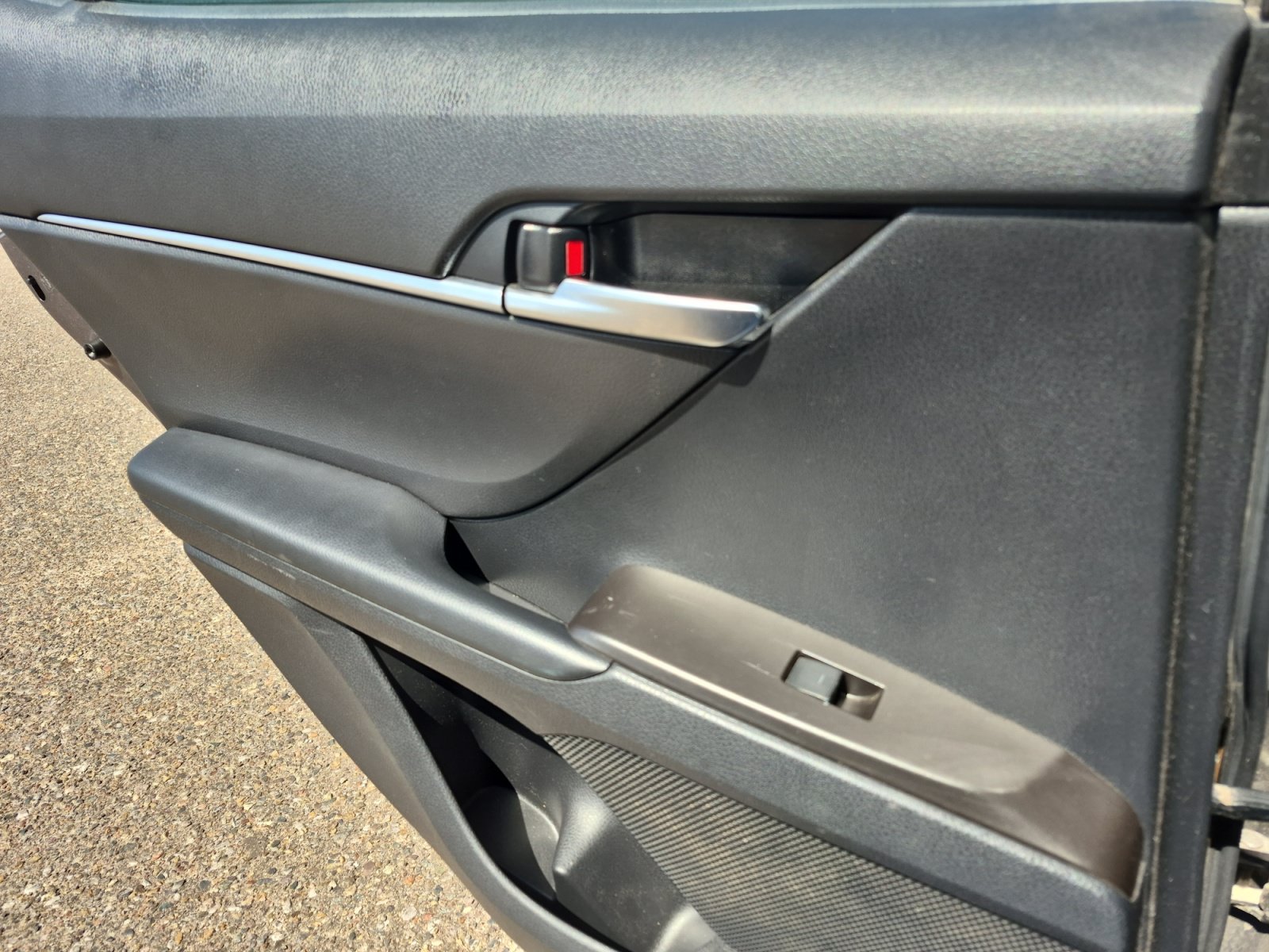 Used 2024 Toyota Camry SE FWD image 19