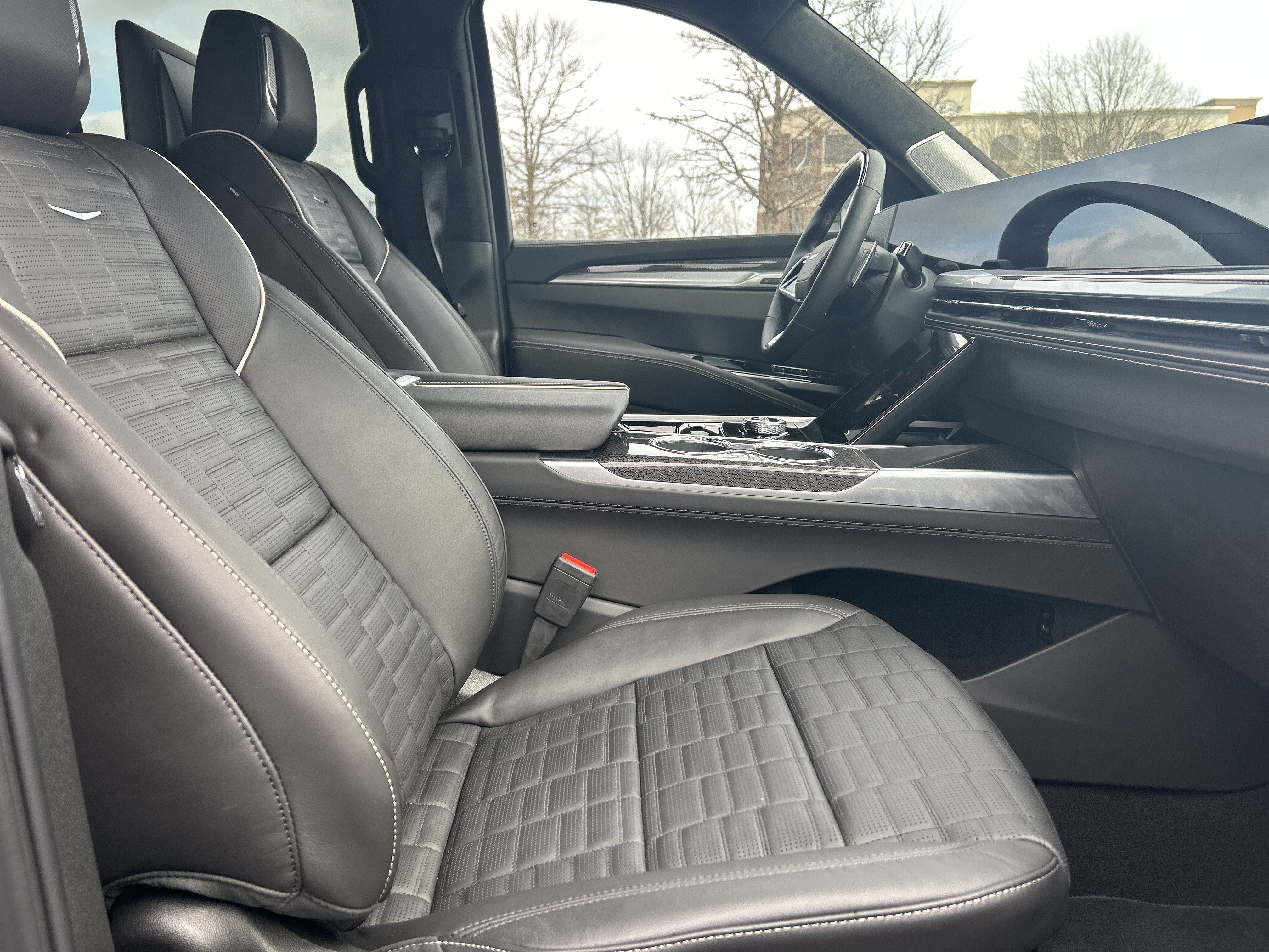 Used 2026 Cadillac Escalade V image 31