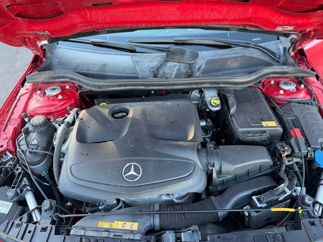 Used 2015 Mercedes-Benz GLA 250 4MATIC image 27