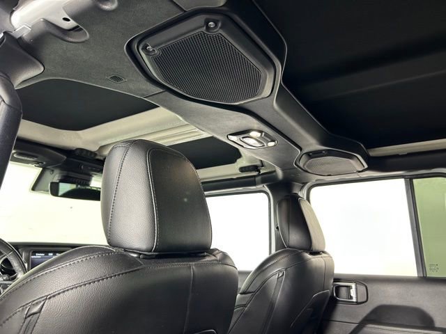 Used 2021 Jeep Wrangler Unlimited Sahara AWD/4WD image 12