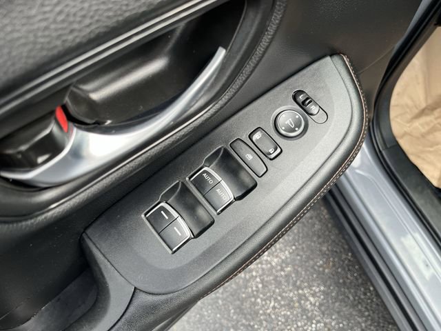 Used 2025 Honda HR-V Sport image 17