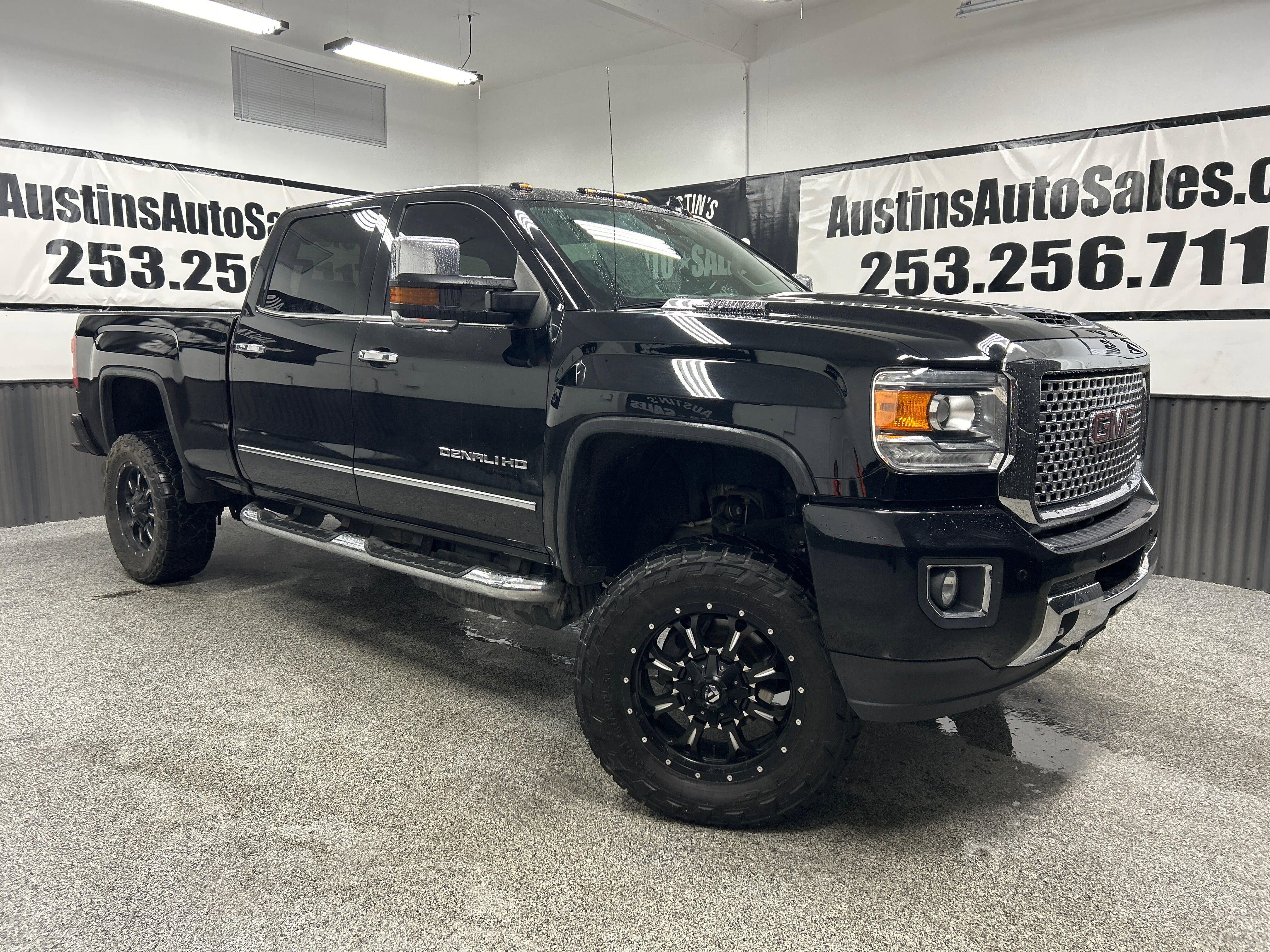 Used 2017 GMC Sierra 2500 Denali w/ Duramax Plus Package image 1