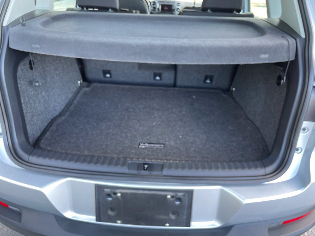 Used 2018 Volkswagen Tiguan Limited AWD/4WD image 6