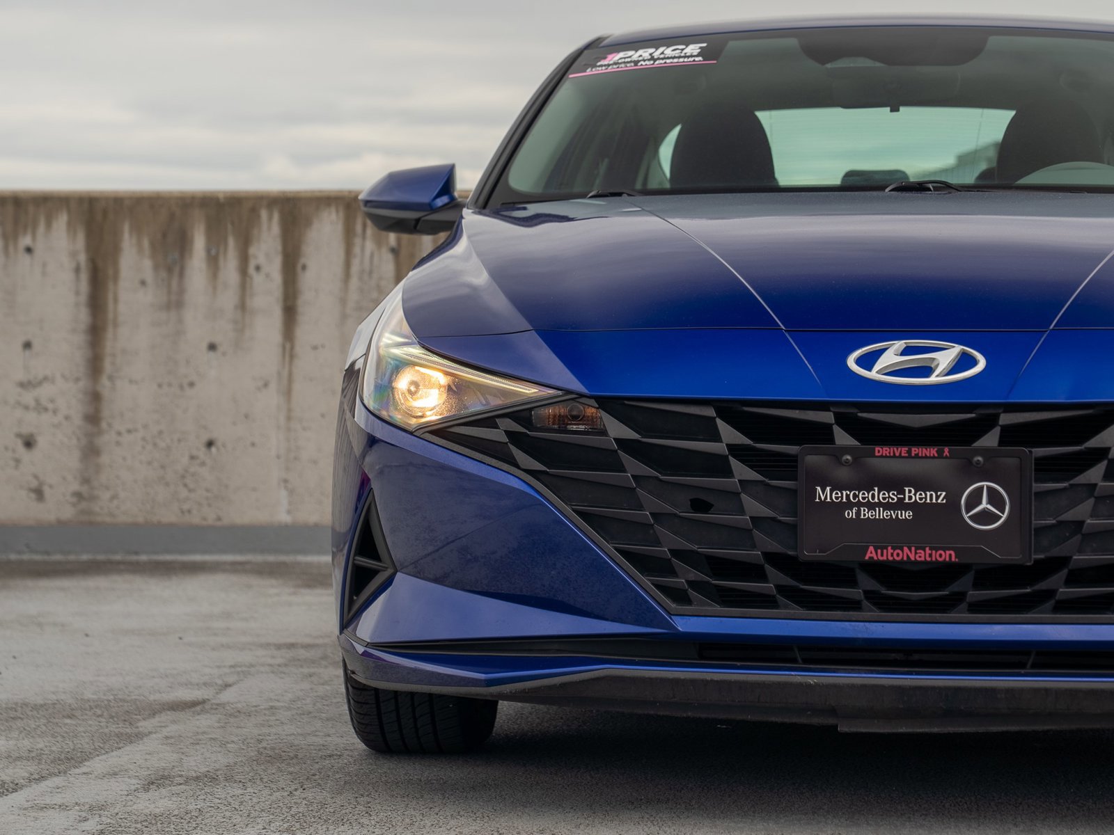 Used 2022 Hyundai Elantra SEL w/ Cargo Package FWD image 7
