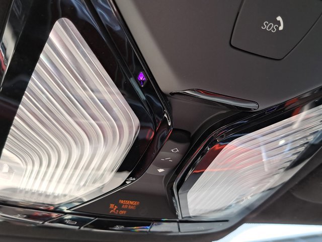 Used 2023 BMW ALPINA XB7 image 31