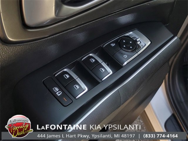 Used 2023 Kia Sorento EX image 13