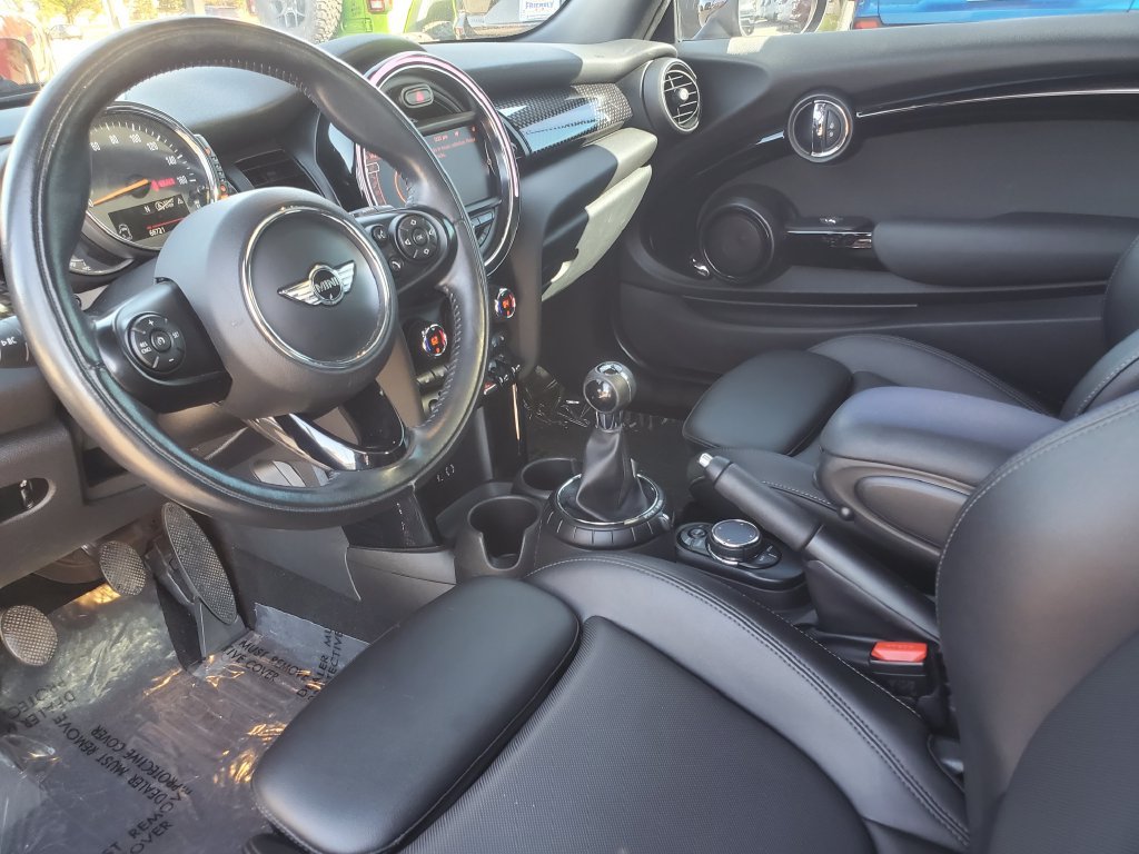 Used 2017 MINI Cooper S FWD image 8