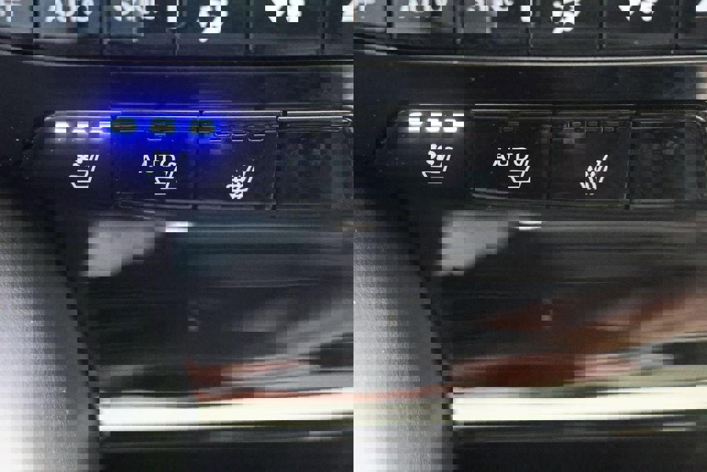 Used 2022 Acura MDX A-Spec image 29