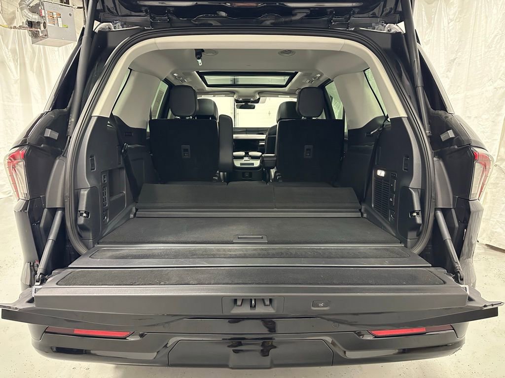 Used 2025 Lincoln Navigator Reserve image 54