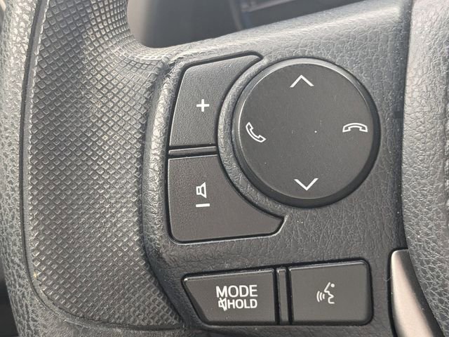 Used 2018 Toyota RAV4 LE image 23