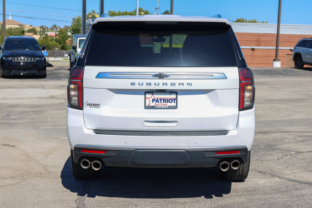 Used 2022 Chevrolet Suburban High Country w/ LPO, Illumination Package AWD/4WD image 4