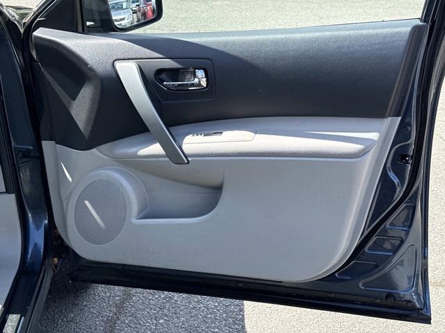 Used 2014 Nissan Rogue S w/ Convenience Package image 8