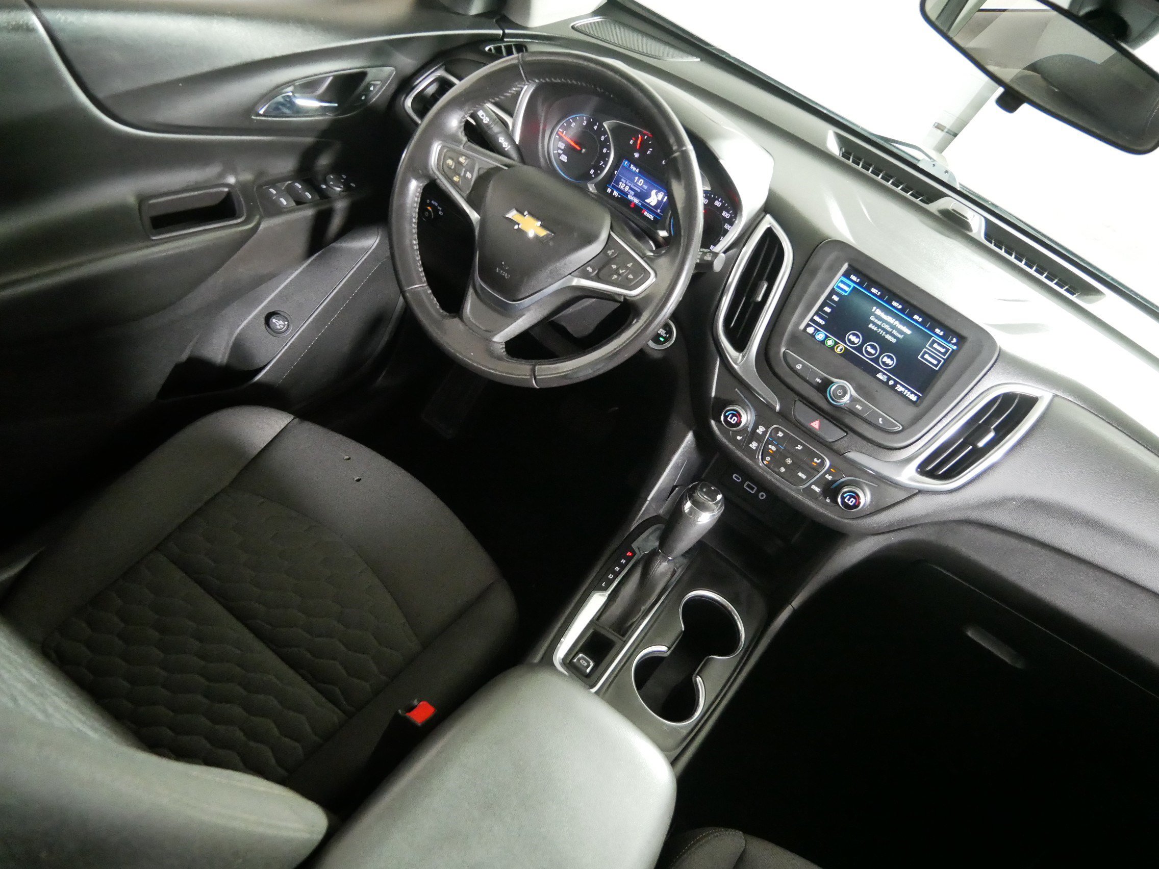 Used 2019 Chevrolet Equinox LT AWD/4WD image 9