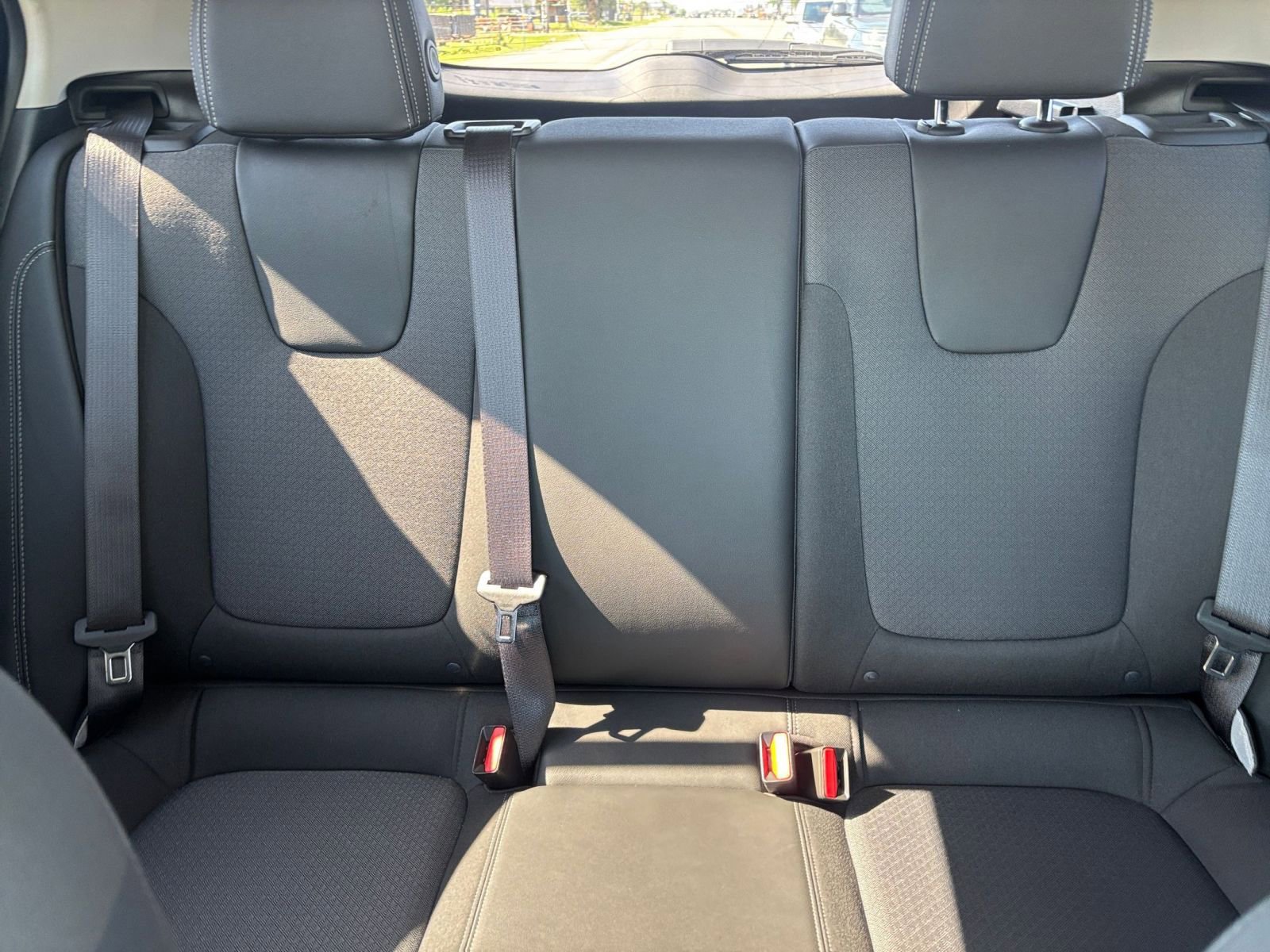 Used 2025 Buick Encore GX Preferred FWD image 37