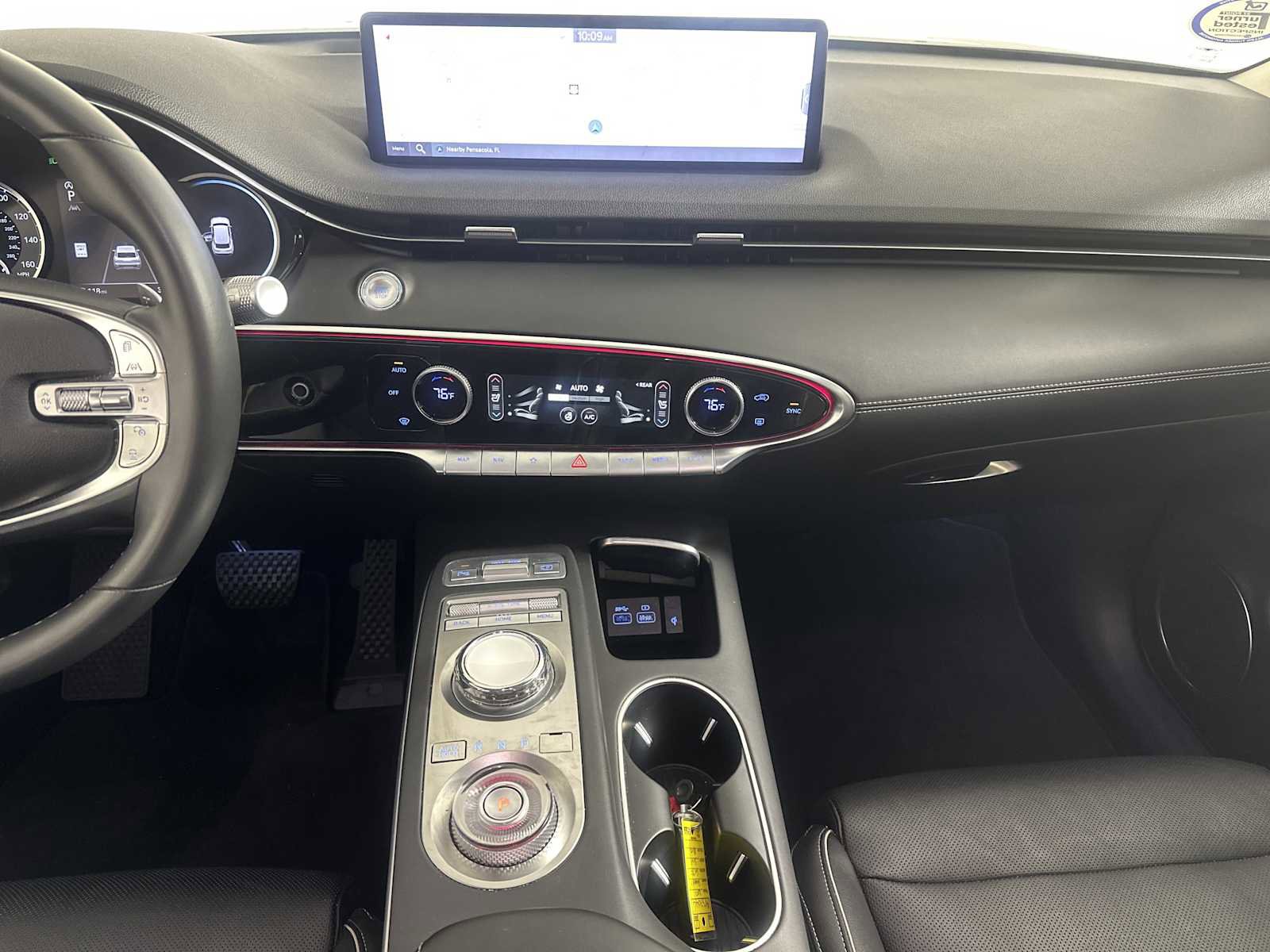 Used 2023 Genesis GV70 2.5T w/ Advanced Package image 10