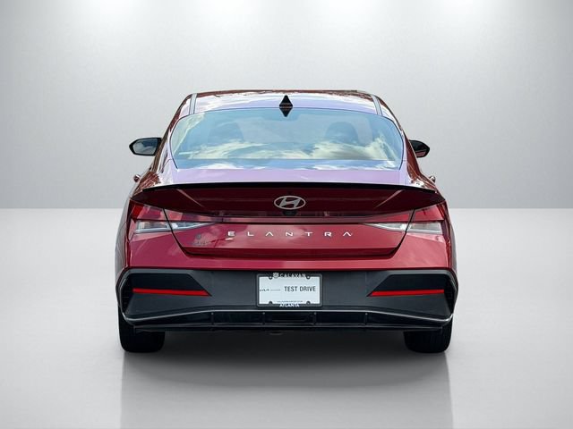 Used 2025 Hyundai Elantra Sport FWD image 6