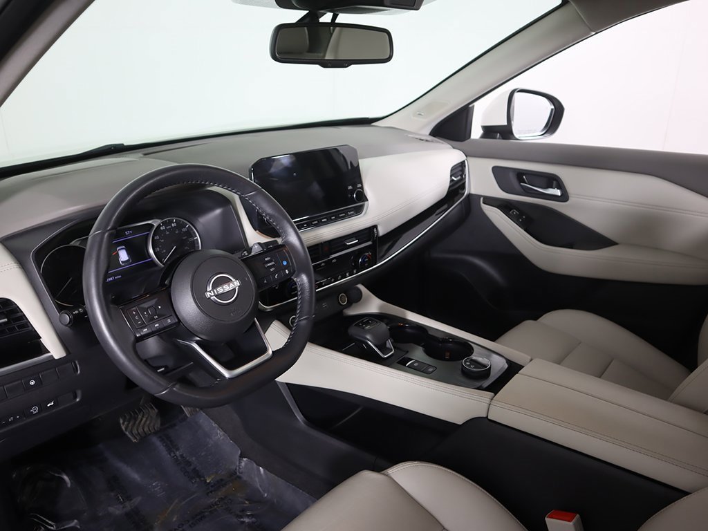 Used 2023 Nissan Rogue SL w/ SL Premium Package image 29