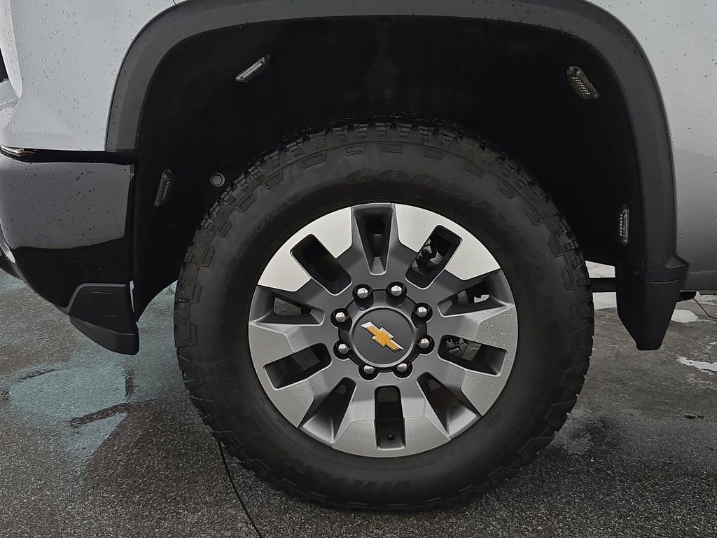 Used 2026 Chevrolet Silverado 2500 Custom w/ Custom Value Package image 38