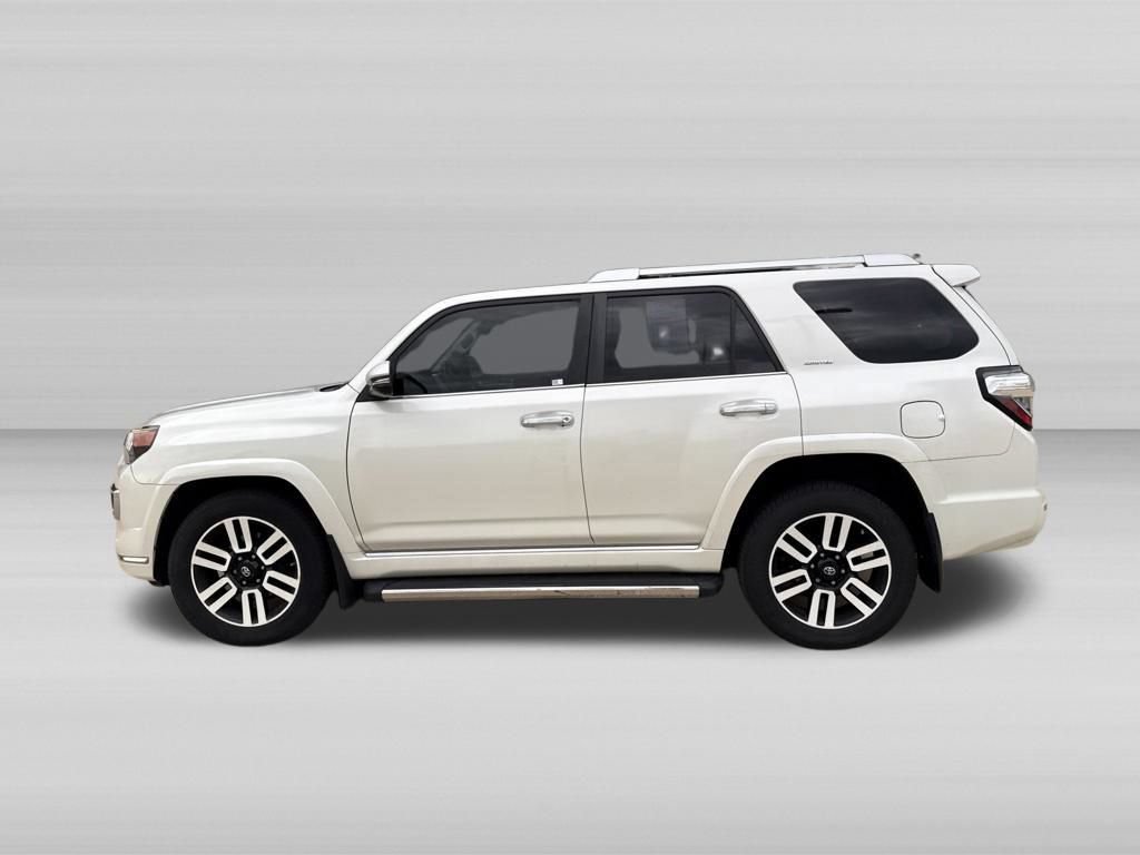 Used 2017 Toyota 4Runner Limited w/ Convenience Package AWD/4WD image 9