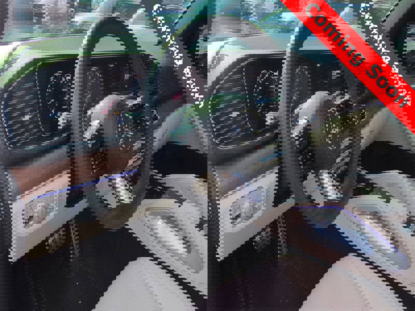 Used 2024 Mercedes-Benz GLS 450 4MATIC image 2