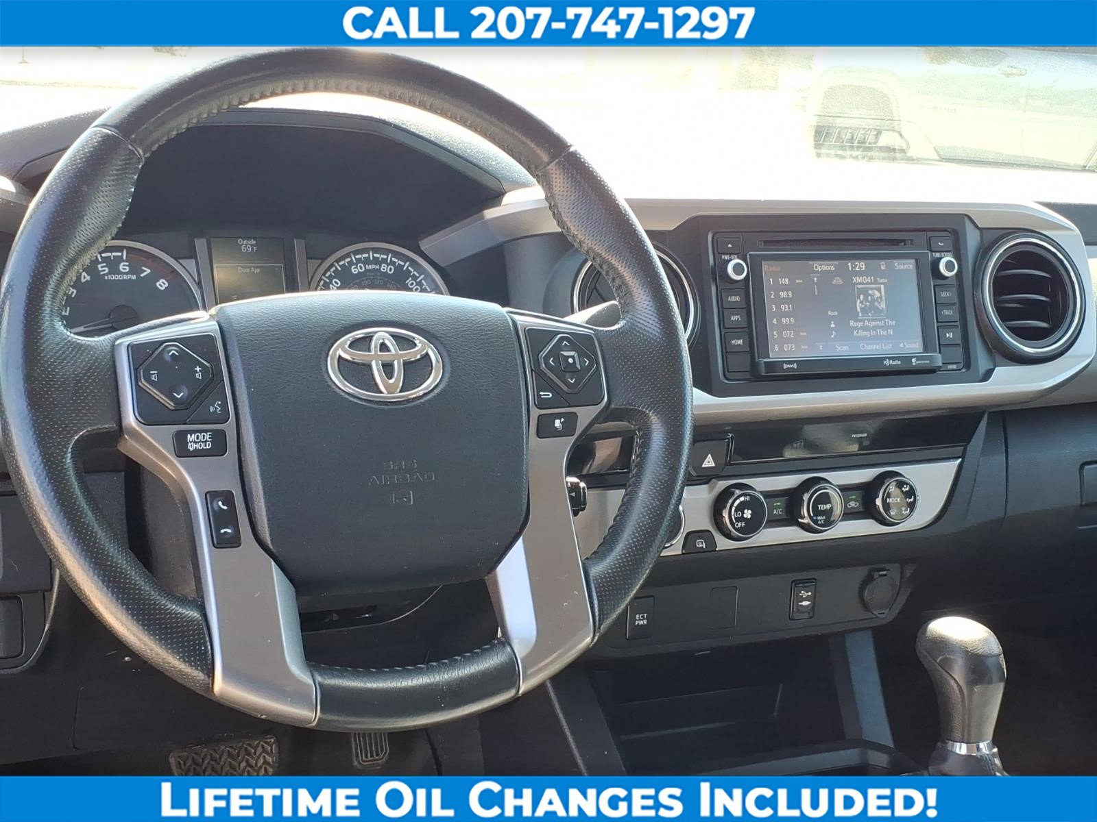 Used 2016 Toyota Tacoma SR5 w/ SR5 Appearance Package (SN) image 14