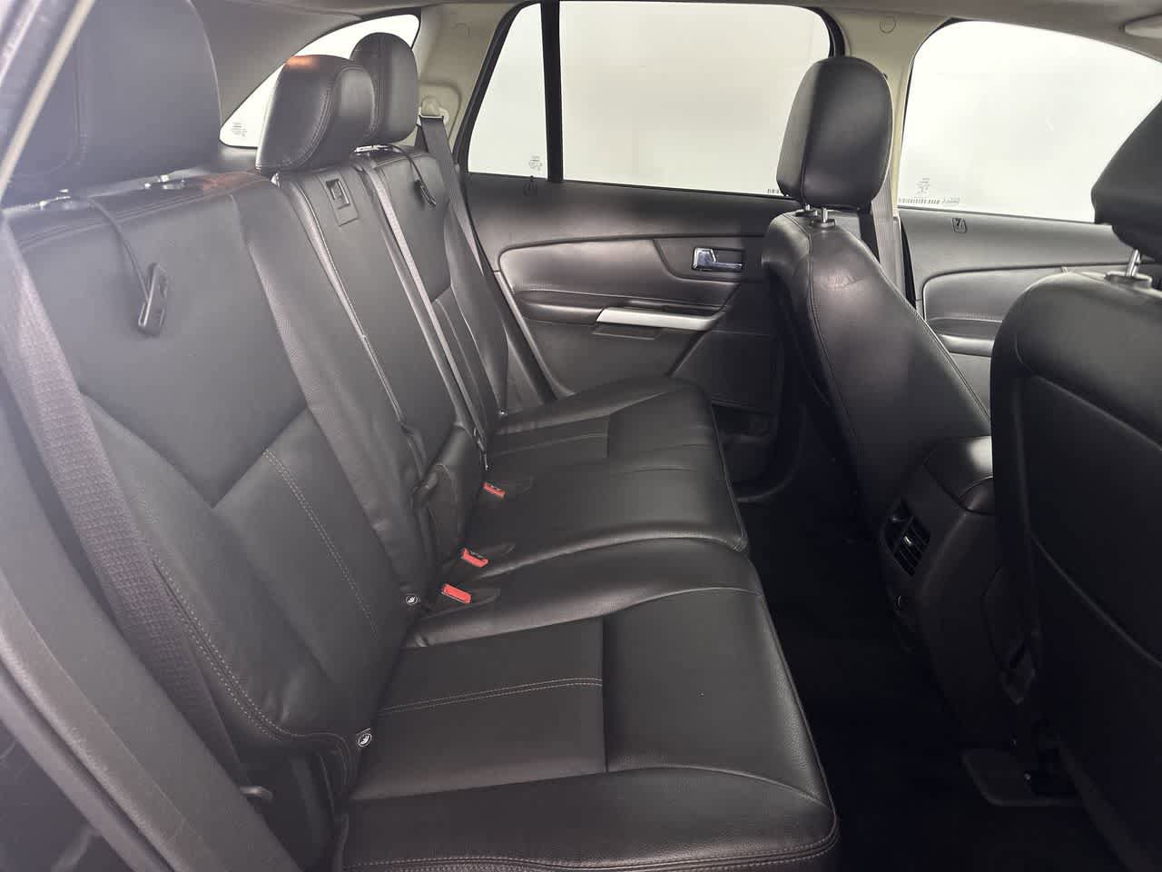 Used 2013 Ford Edge SEL FWD image 21
