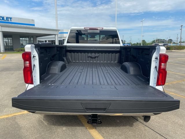 New 2026 Chevrolet Silverado 3500 LT AWD/4WD image 11