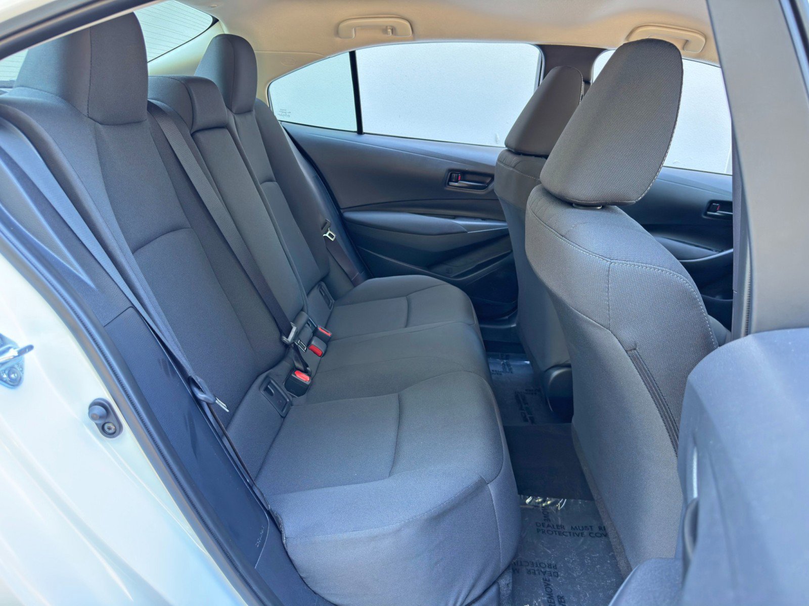 Used 2025 Toyota Corolla LE FWD image 36