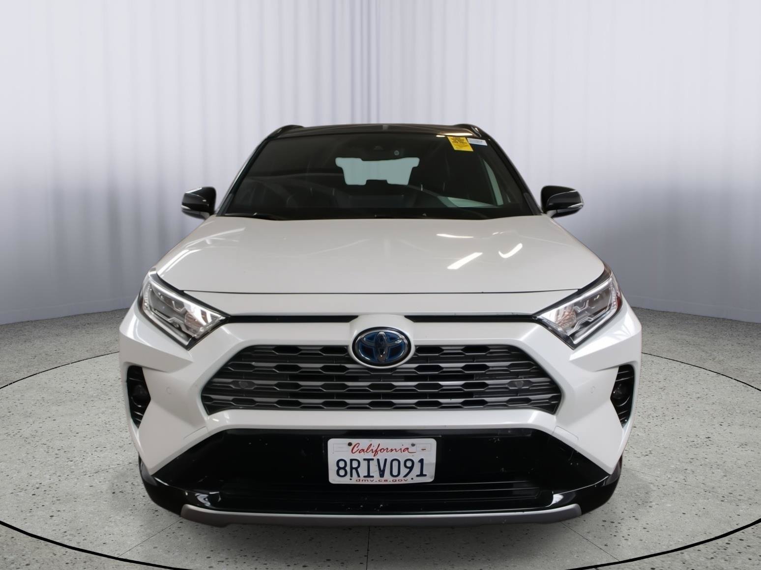 Used 2020 Toyota RAV4 XSE AWD/4WD image 2