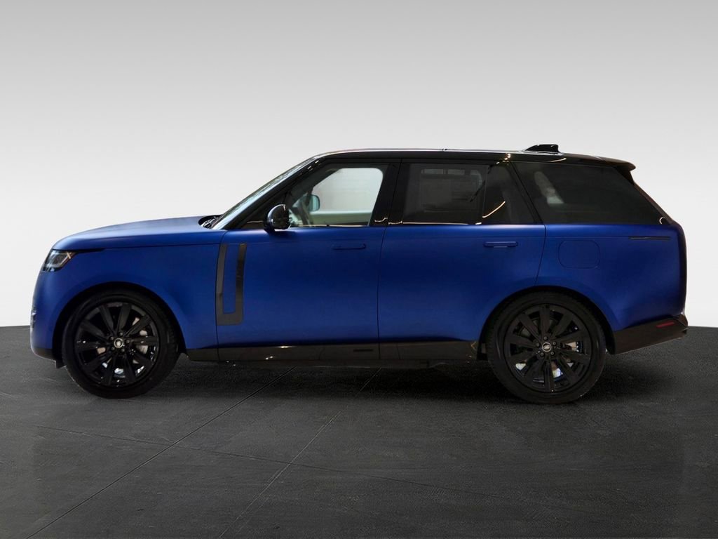 New 2025 Land Rover Range Rover SE image 3