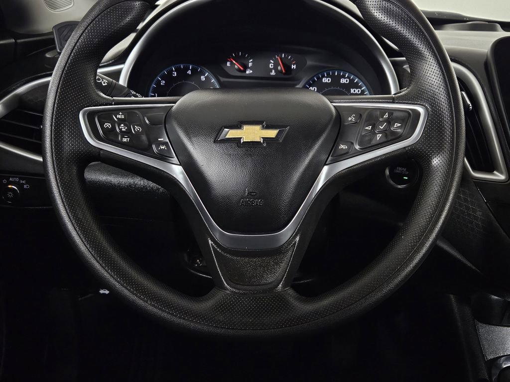 Used 2023 Chevrolet Malibu LT FWD image 16
