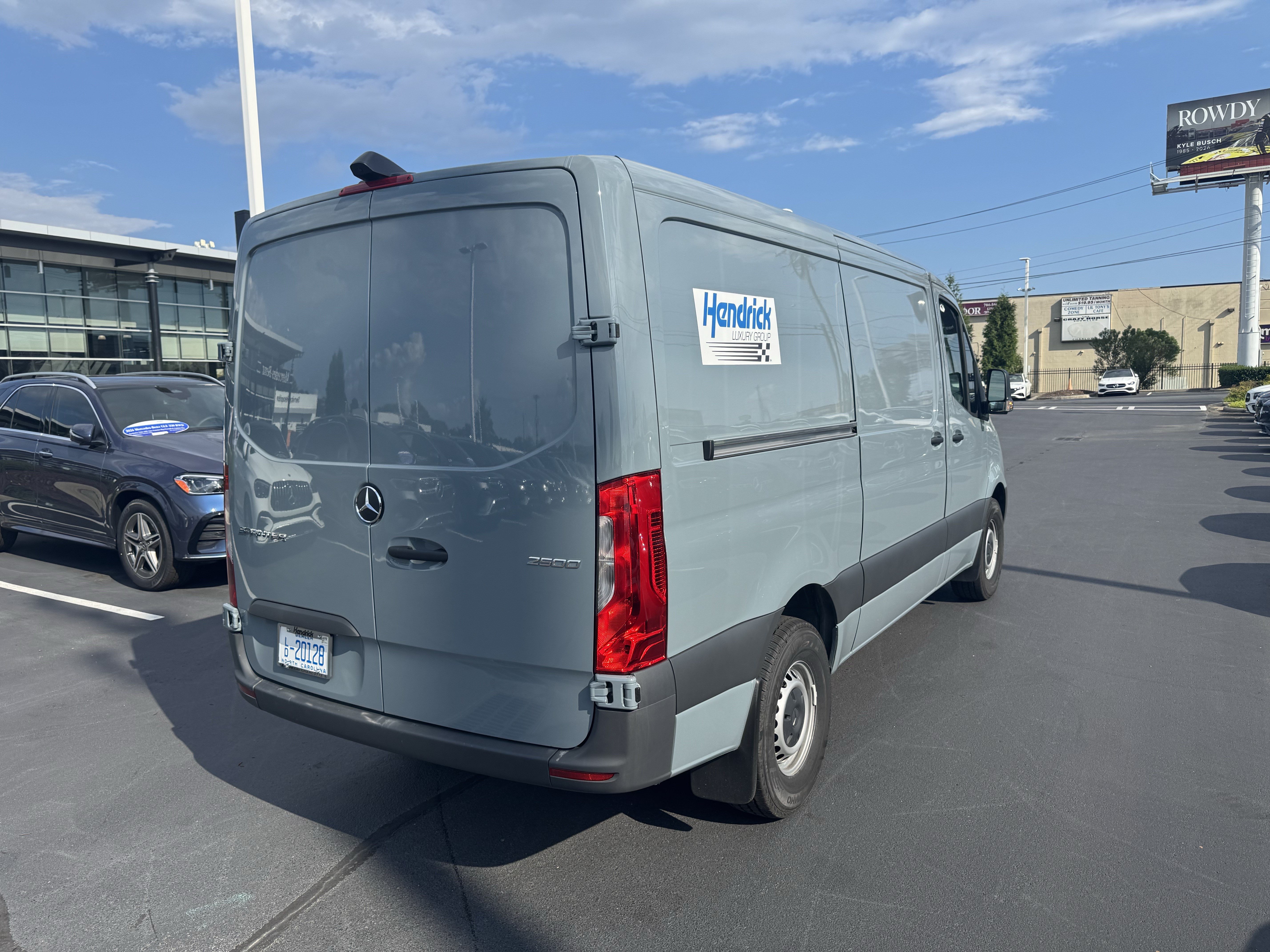 Used 2025 Mercedes-Benz Sprinter 2500 image 12