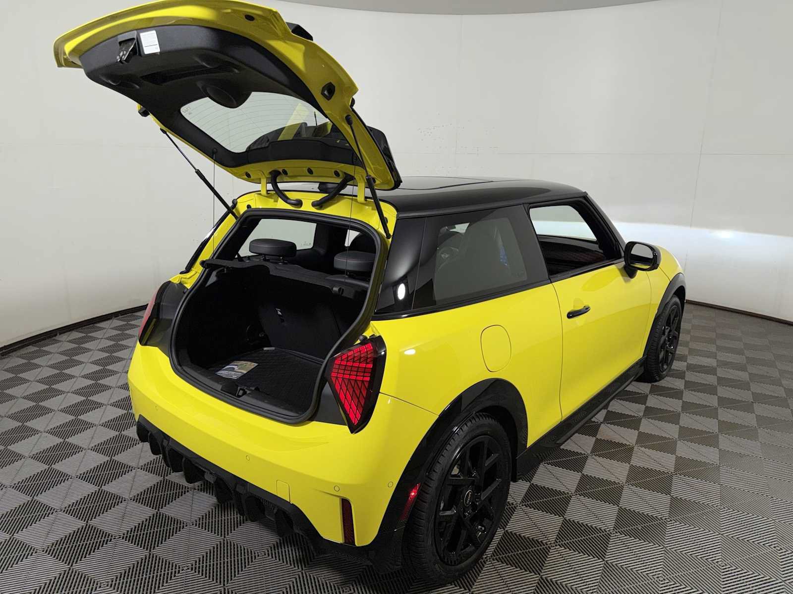 Used 2026 MINI Cooper S FWD image 23