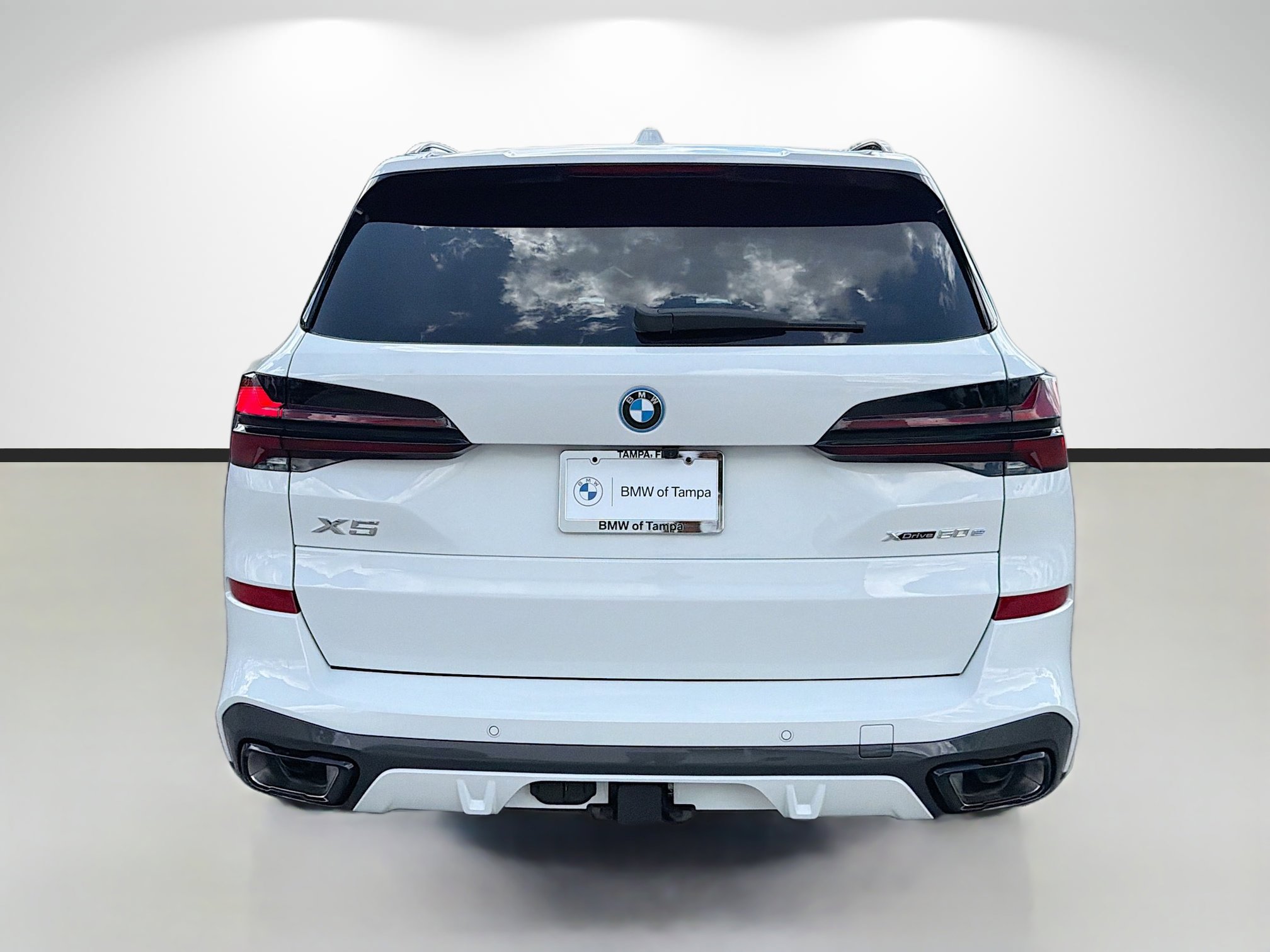 New 2026 BMW X5 xDrive50e w/ Executive Package AWD/4WD image 4