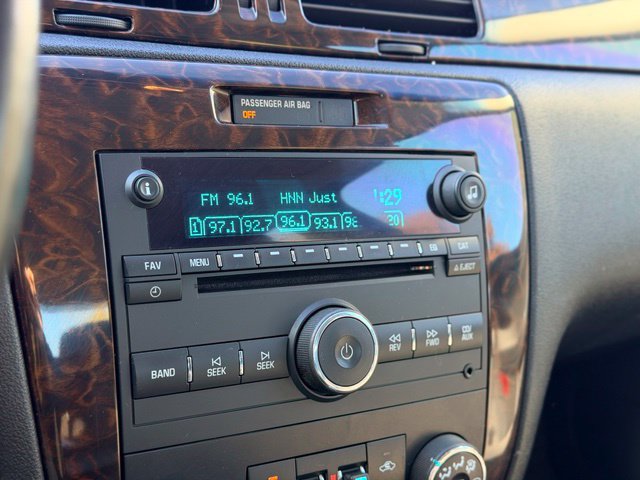 Used 2014 Chevrolet Impala LT FWD image 10