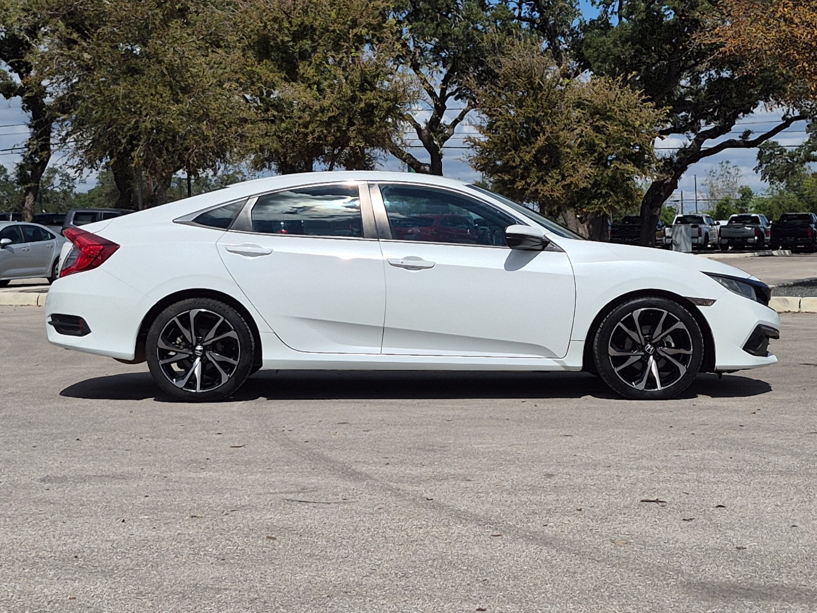 Used 2021 Honda Civic Sport image 6